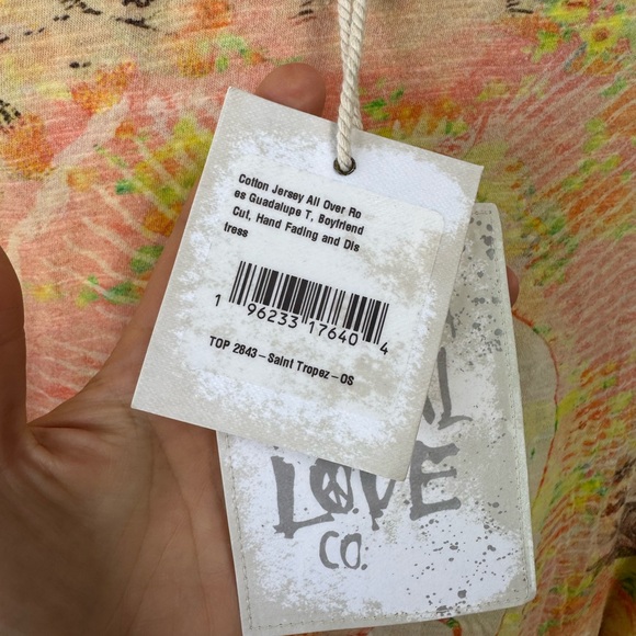 Magnolia Pearl All Over Roses Guadalupe Tee NWT - Picture 2 of 10